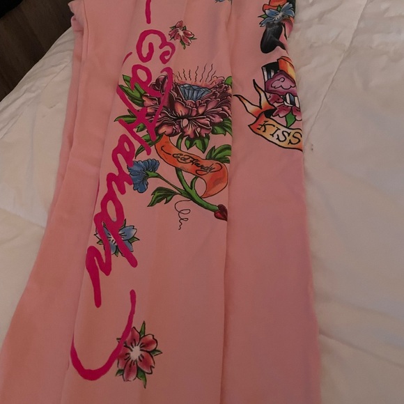 Ed Hardy Pink Graphic Sweatpants - Picture 5 of 9